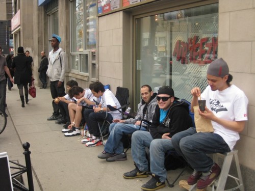 livestock-nike-air-yeezy-line-up-02
