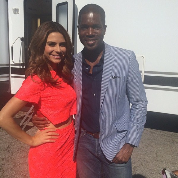 maria-menounos-instagram-alc-top-skirt-manolo-blahnik-pumps-1