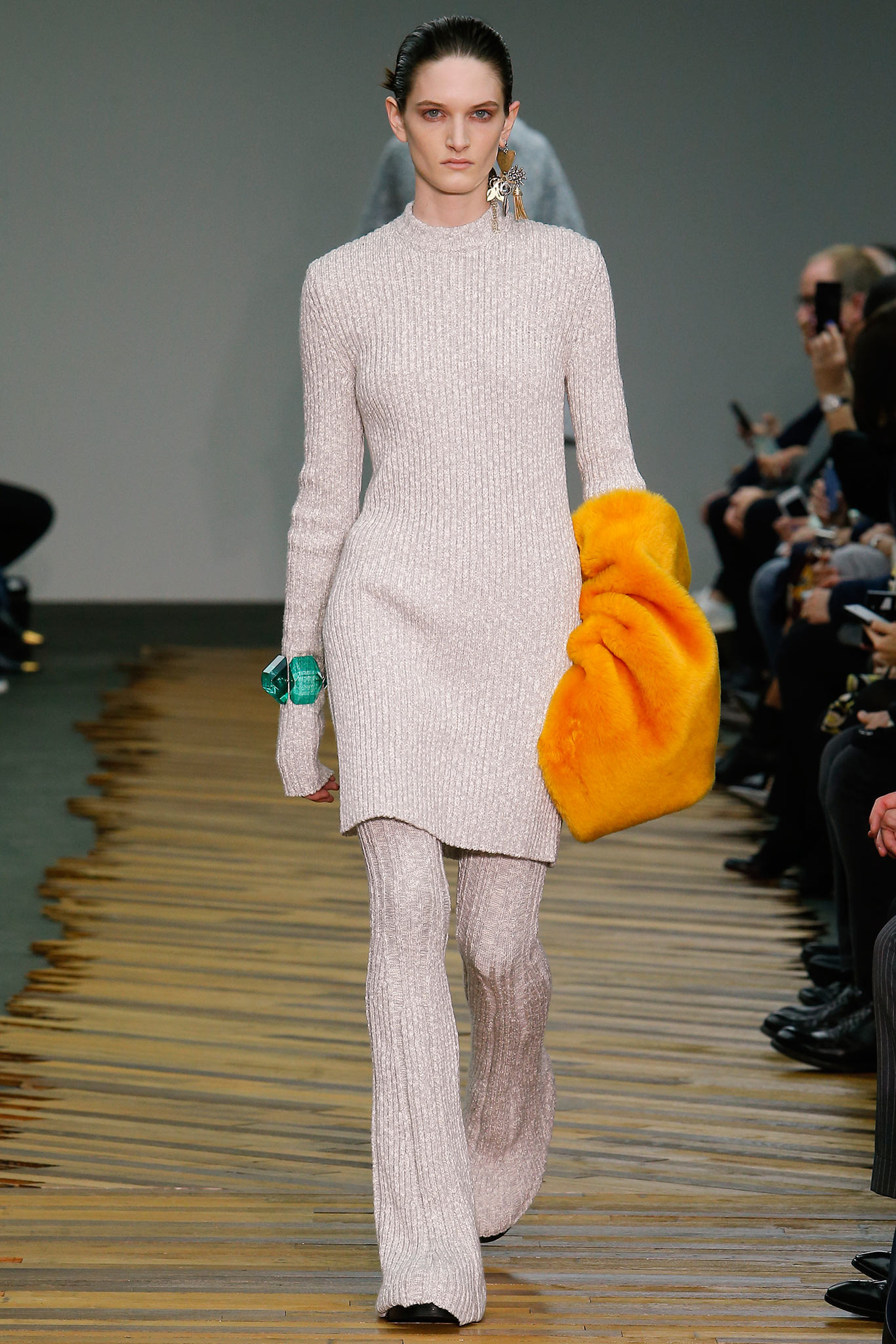 hot-or-hmm-rihannas-nobu-restaurant-in-new-york-city-celine-fall-2014-long-tunic-and-flare-trousers