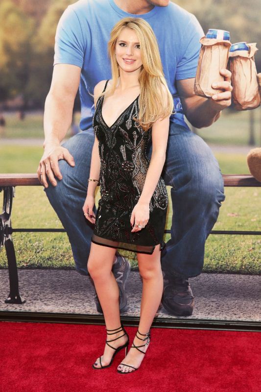 bella-thorne-ted-2-premiere-in-ny-6-24-15-julien-macdonald-dress-fendi-sandals