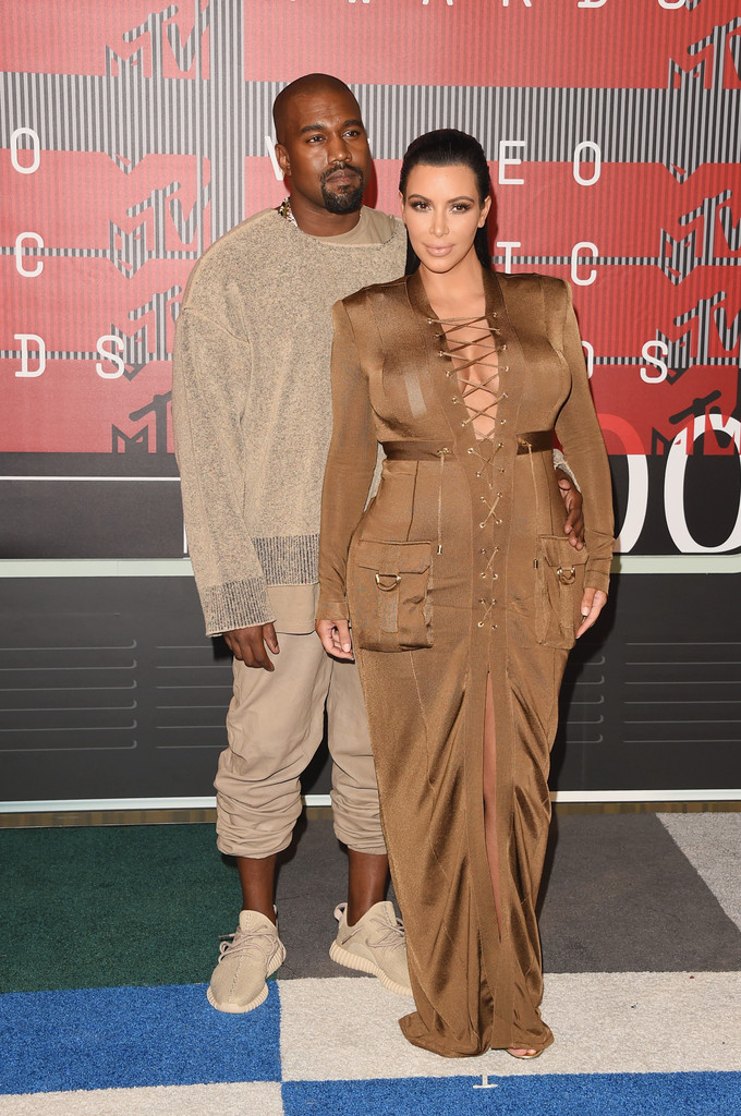 2015+MTV+Video+Music+Awards+Arrivals-kanye-west-kim-kardashian