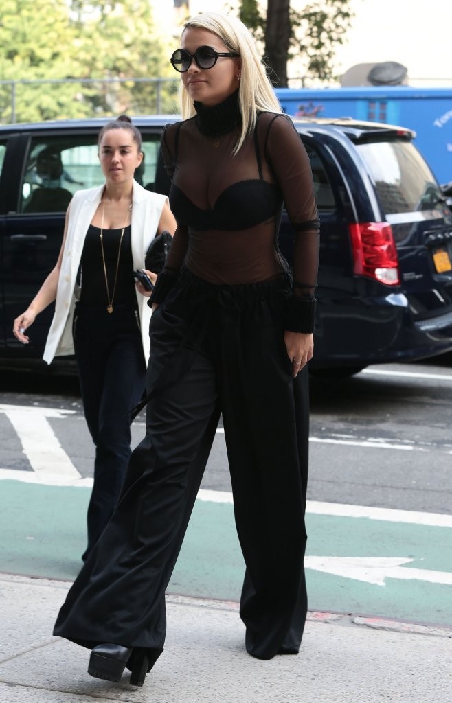 Rita+Ora+Rita+Ora+Stops+Radio+Station+NYC-vera-wang-1