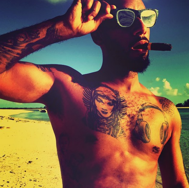 Swizz Beatz's LoveCation Instagram Louis Vuitton Mirrored Indice Tortoise Sunglasses