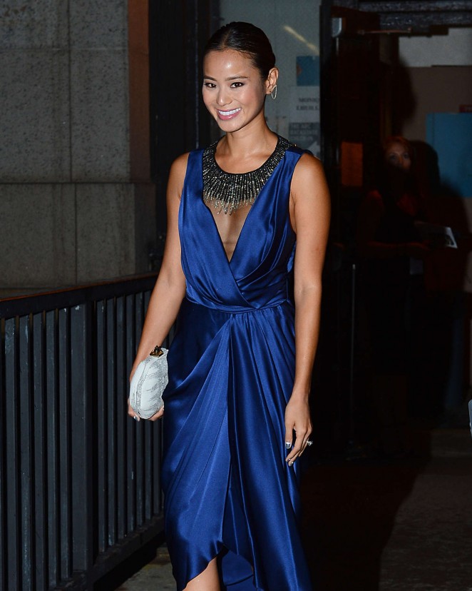 Jamie-Chung--Monique-Lhuillier-Fashion-Show-Spring-2016