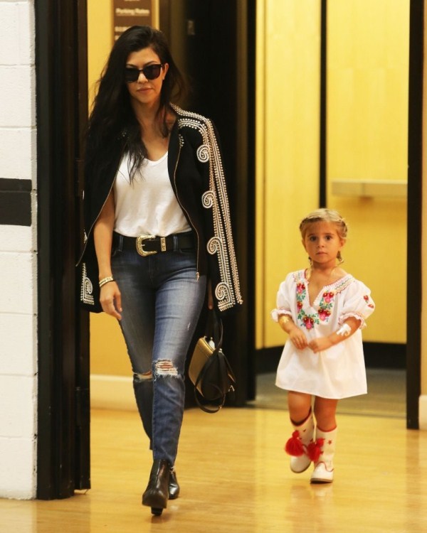 Kourtney+Kardashian+Kourtney+Kardashian+Out-sass-bide-givenchy-1