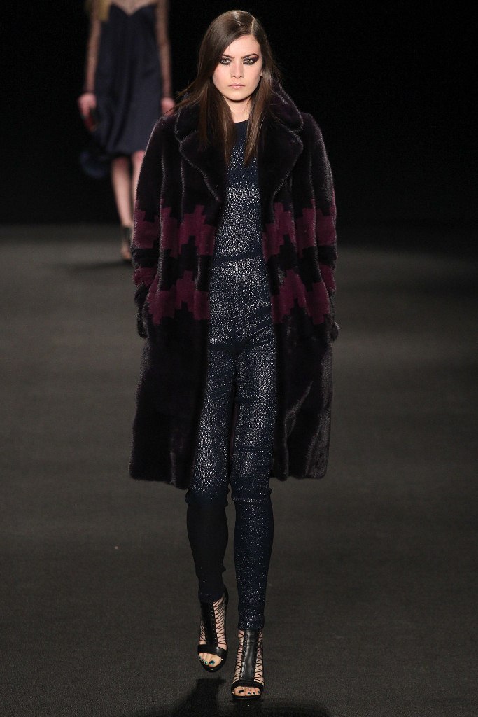 monique-lhuillier-fall-2015