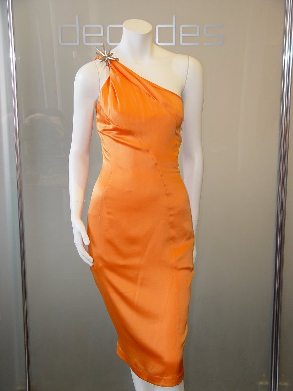 mugler-90s-orange-one-shoulder