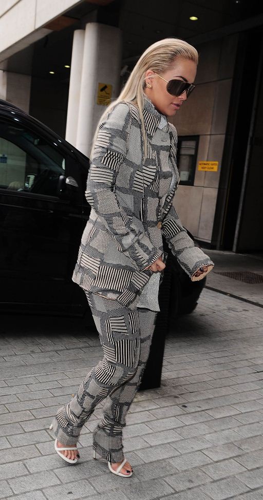 rita-ora-style-at-bbc-radio-1-studios-in-london-september-2015-acne-1