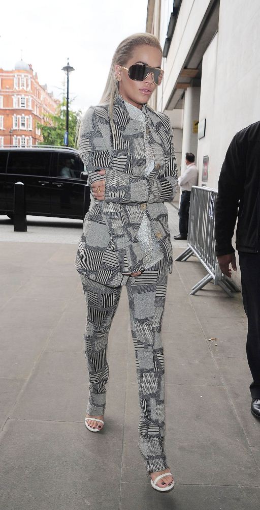 rita-ora-style-at-bbc-radio-1-studios-in-london-september-2015-acne