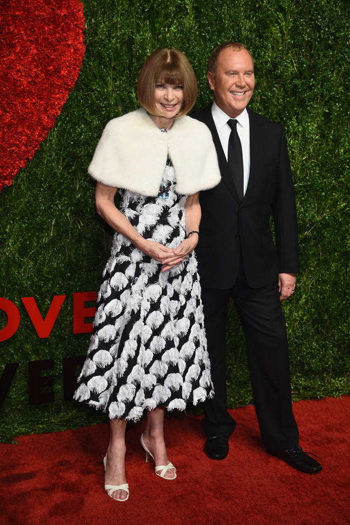 God+Love+Deliver+Golden+Heart+Awards+Arrivals-anna-wintour-michael-kors