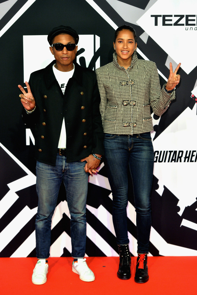 MTV+EMA+2015+Red+Carpet+Arrivals-pharrell-helen-lasichanh