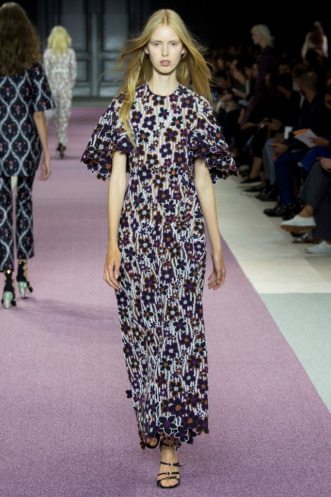 giambattista-valli-spring-2016-10