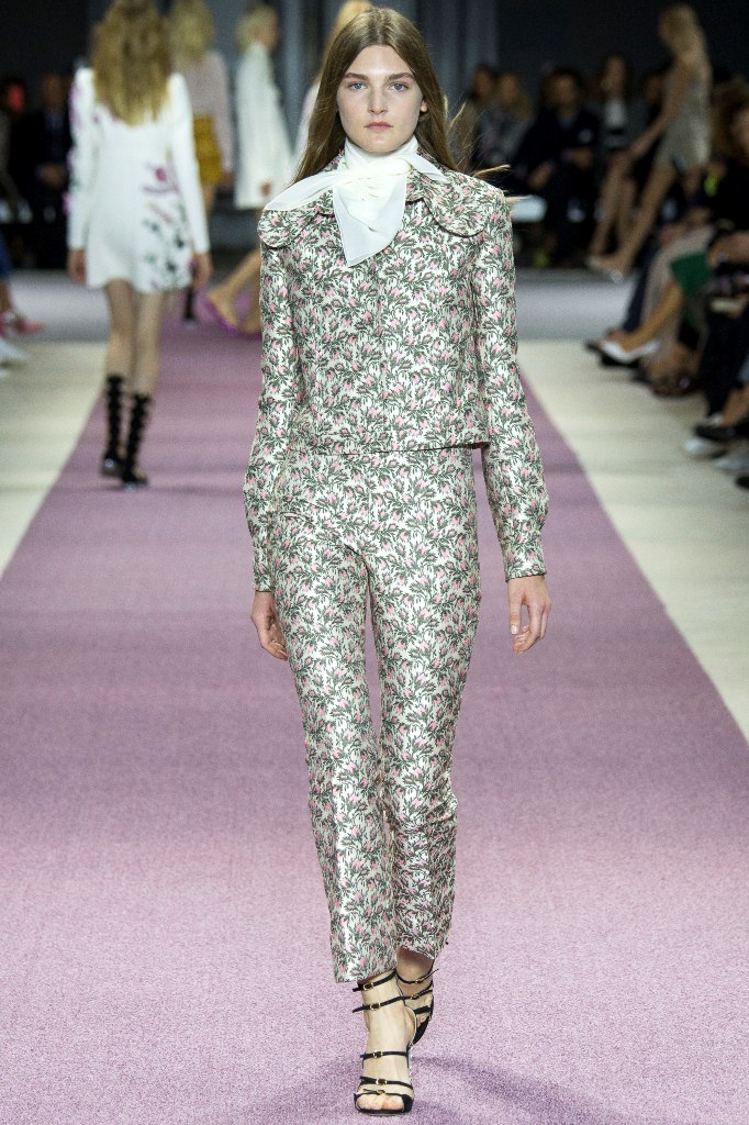 giambattista-valli-spring-2016-4