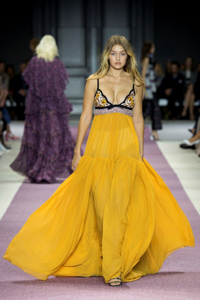 giambattista-valli-spring-2016-6