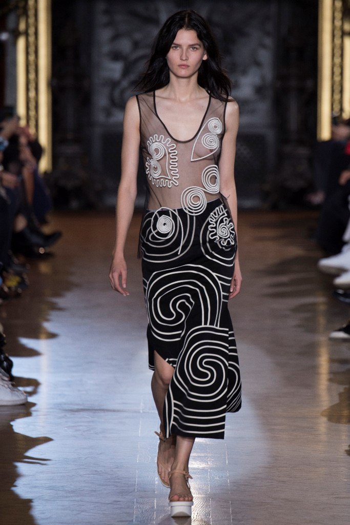 stella-mccartney-spring-2016-9