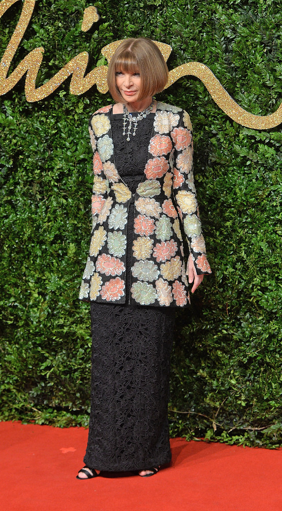 British+Fashion+Awards+2015+Red+Carpet+Arrivals-anna-wintour