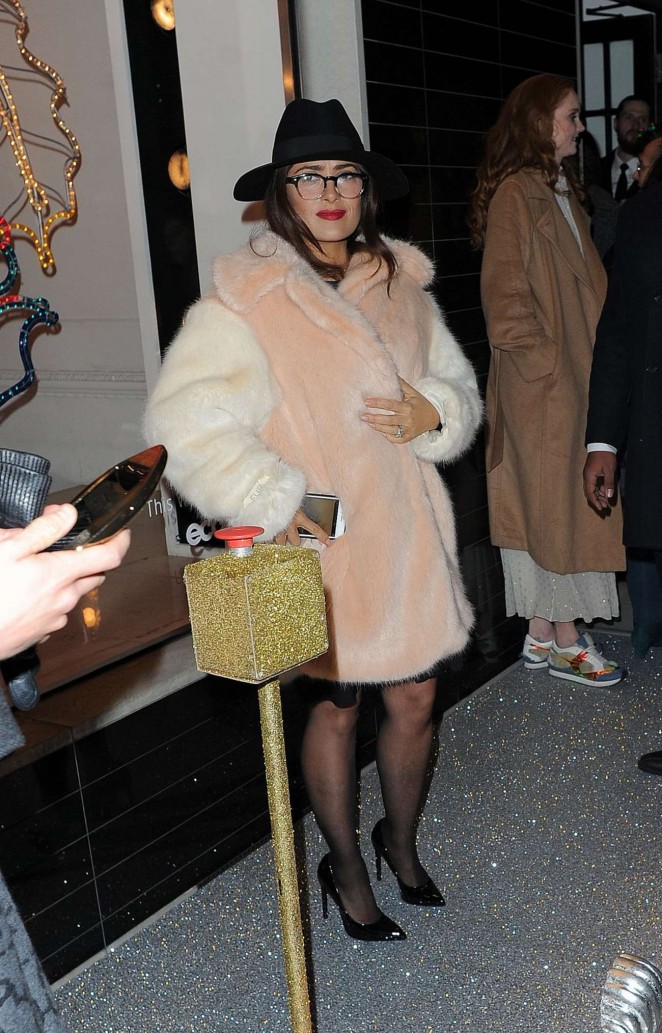 Salma-Hayek--Stella-Mccartney-Annual-Christmas-Lights-Party