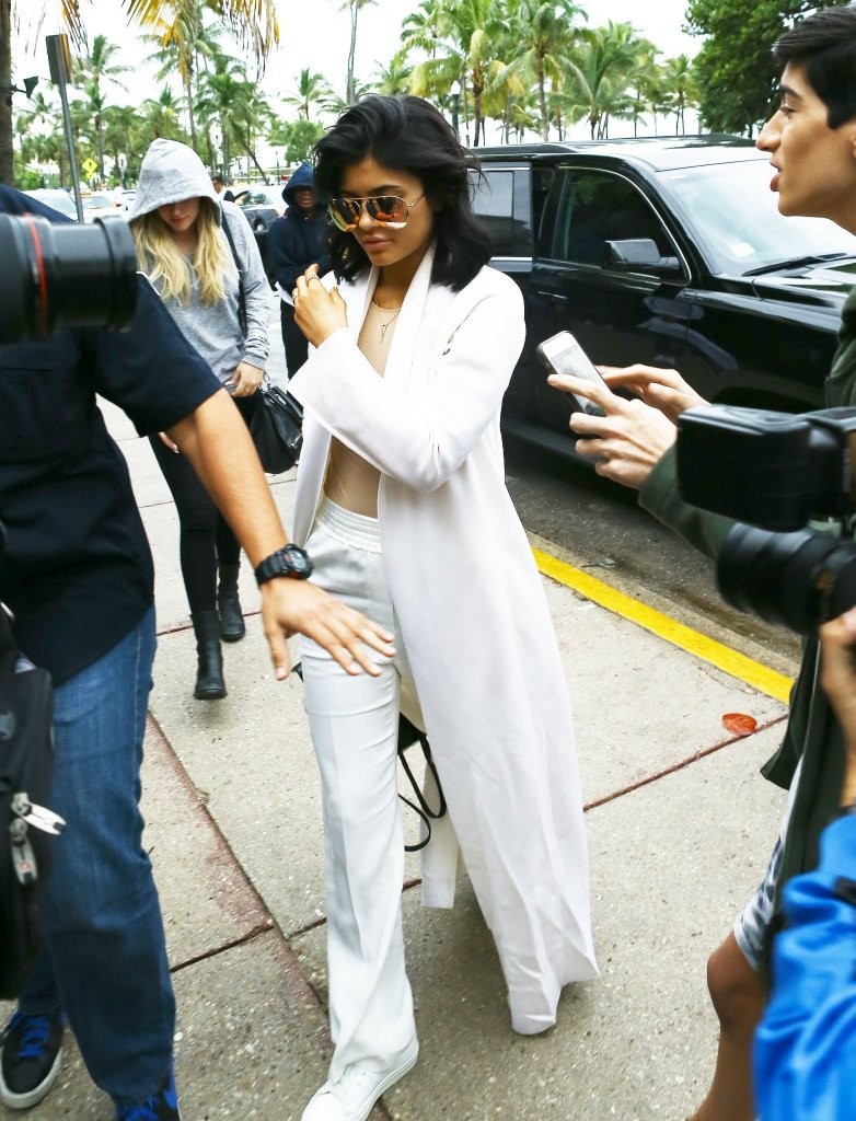 Kylie+Jenner+Kylie+Jenner+Touches+Down+Miami-victoria-beckham-31-phillip-lim-maison-martin-margiela-the-row-acne