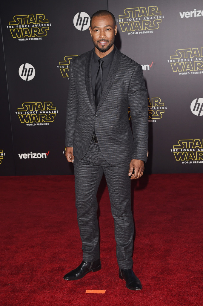Premiere+Star+Wars+Force+Awakens+Arrivals-isaiah-mustafa