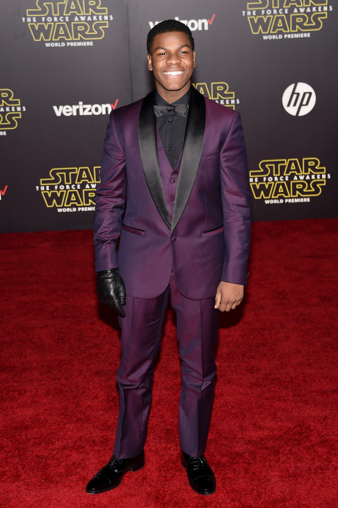 Premiere+Star+Wars+Force+Awakens+Arrivals-john-boyega-versace