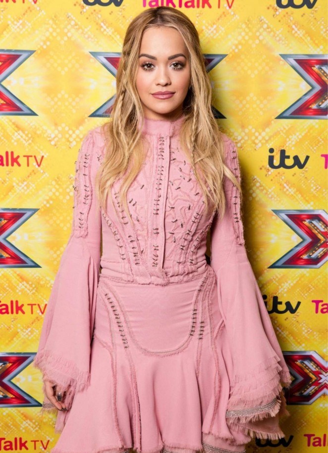 Rita-Ora--X-Factor-Press-Collective-atelier-versace-2