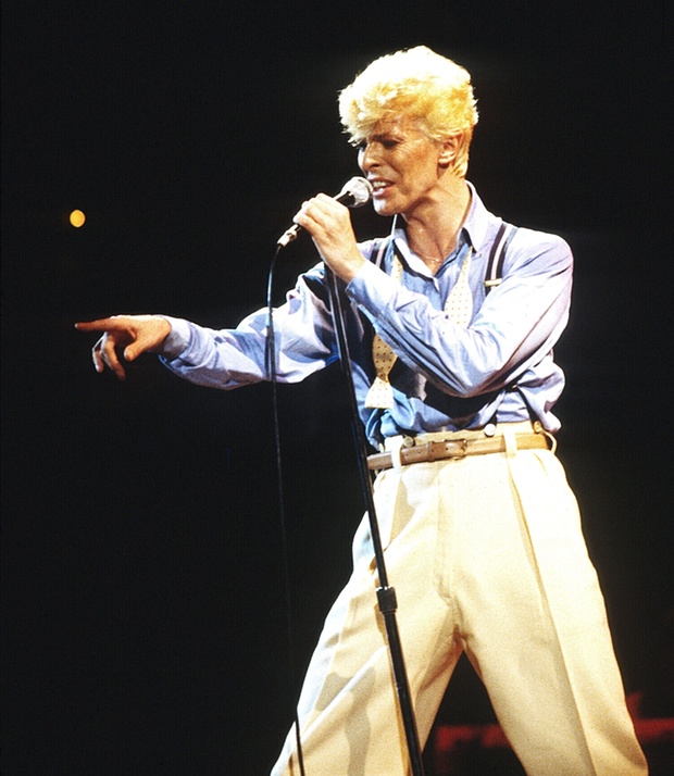 Fashion-Icon-David-Bowie-Dies-A-Legacy-Remembered1