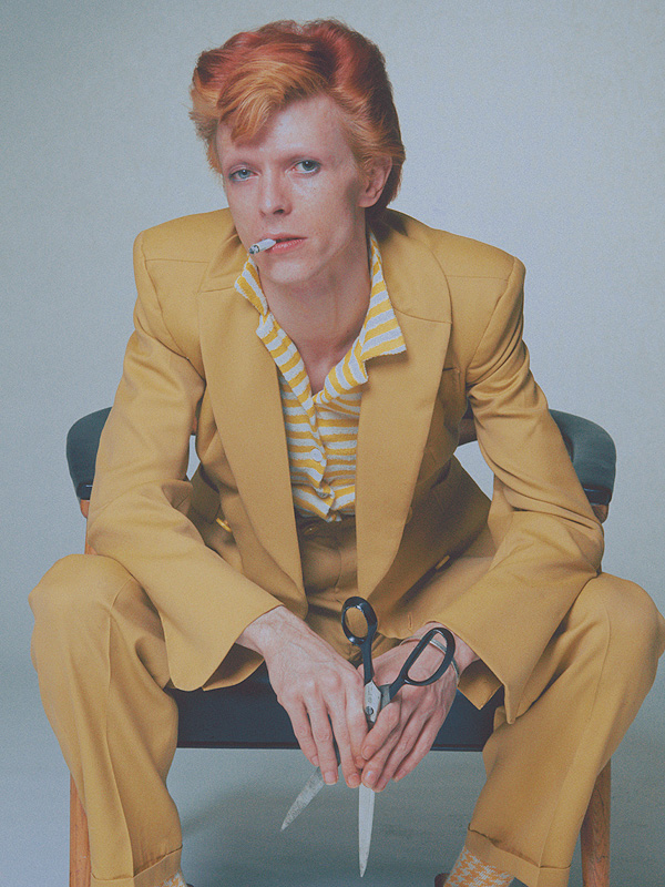 Fashion-Icon-David-Bowie-Dies-A-Legacy-Remembered6