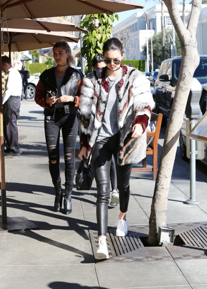 Kendall+Jenner+Models+Off+Runway+Kendall+Jenner-elizabeth-and-james-givenchy-2