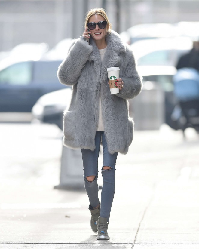 Olivia-Palermo-brooklyn-tibi-black-orchid-2