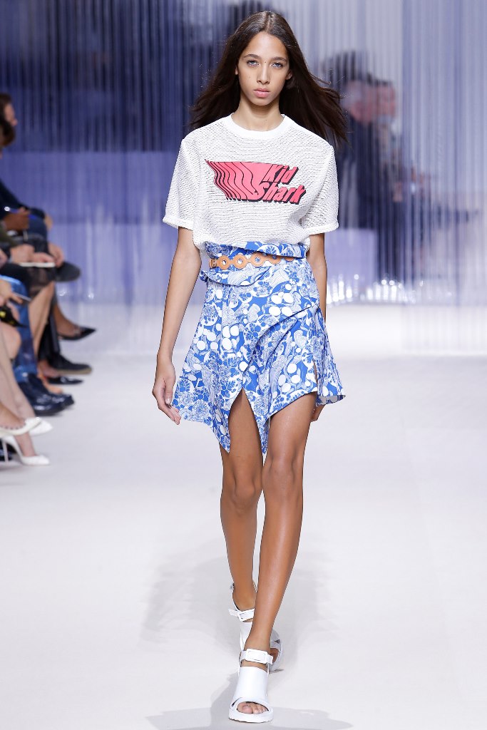carven-spring-2016-yasmin-wijnaldum