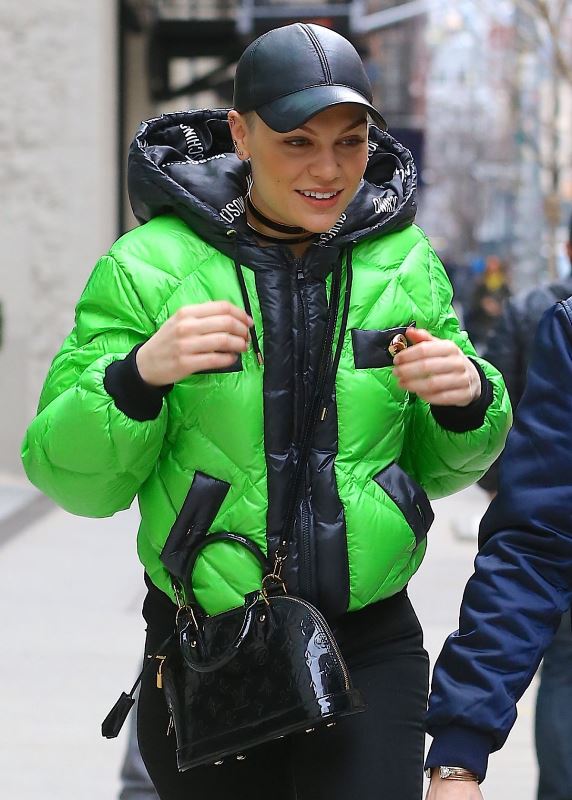 jessie-j-out-and-about-in-new-york-moschino-louis-vuitton-1