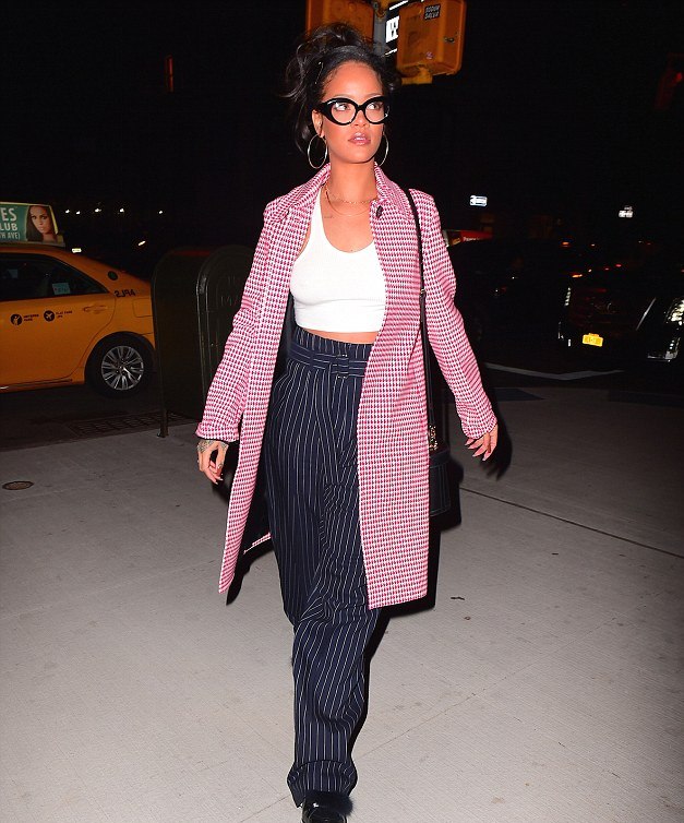 rihanna-nobu-celine-pierre-hardy-mark-cross-2