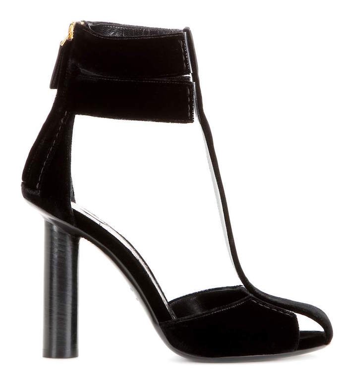 3-tom-ford-velvet-black-transparent-panel-sandals