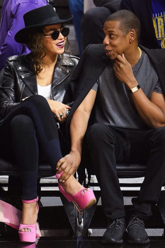 4 Beyonce's Warriors vs. Clippers Game Dior Sunglasses, Saint Laurent Biker Jacket, Rag & Bone Colorblock Leggings, Loewe Pink Puzzle Handbag, and Custom Givenchy Pink Platform Sandals