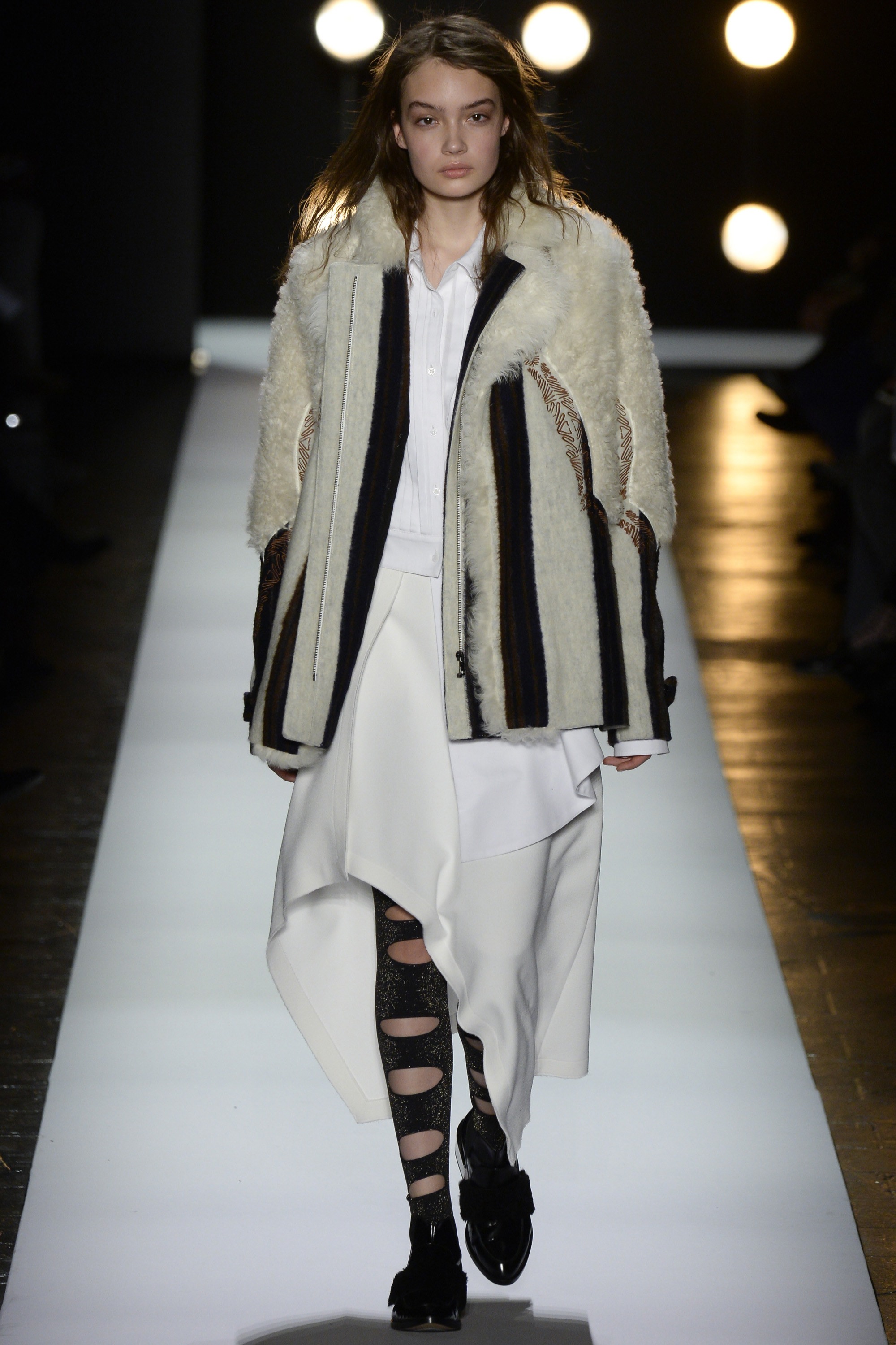 BCBG-Max-Azria-Fall-2016-Ready-to-Wear-29