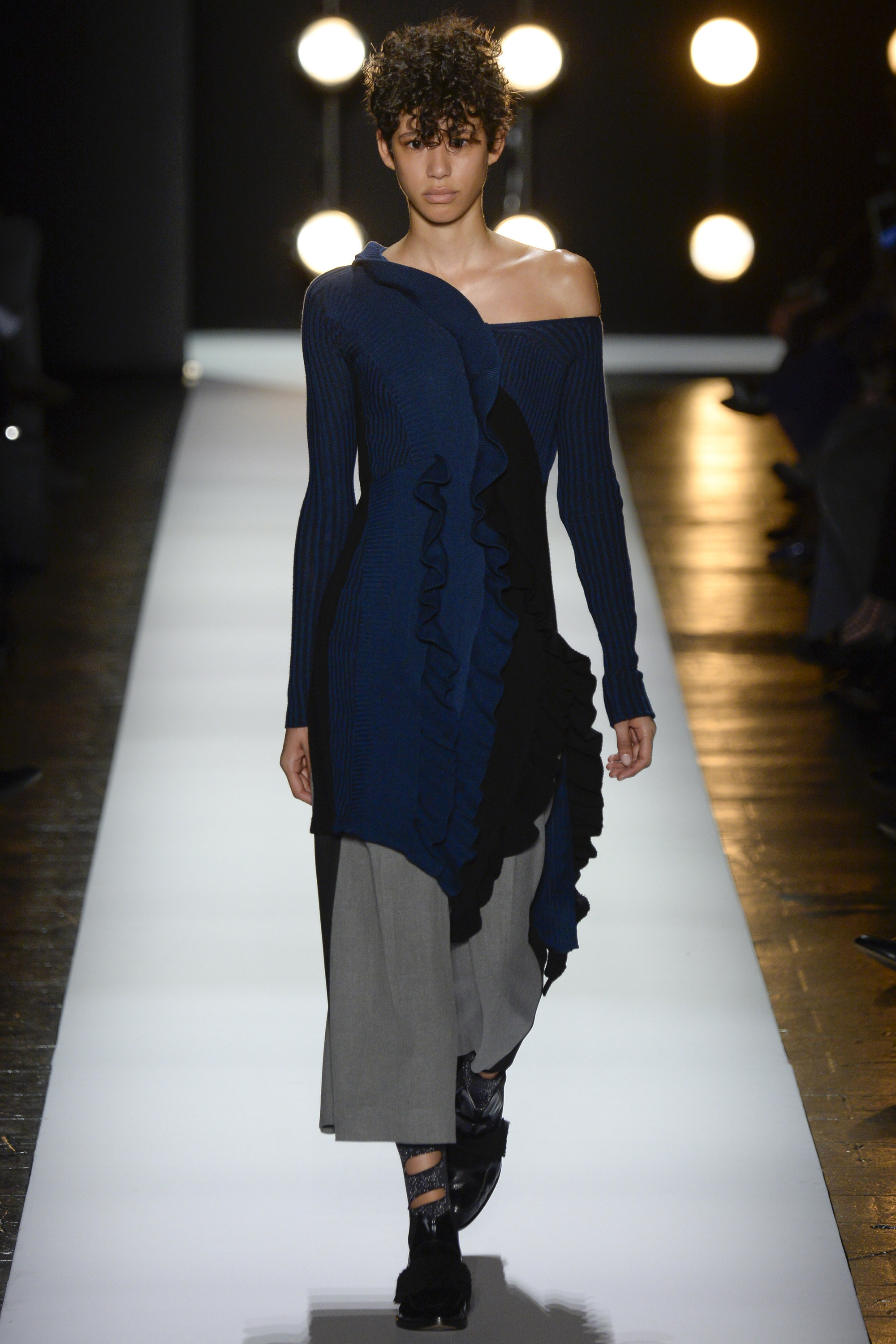 BCBG-Max-Azria-Fall-2016-Ready-to-Wear-8