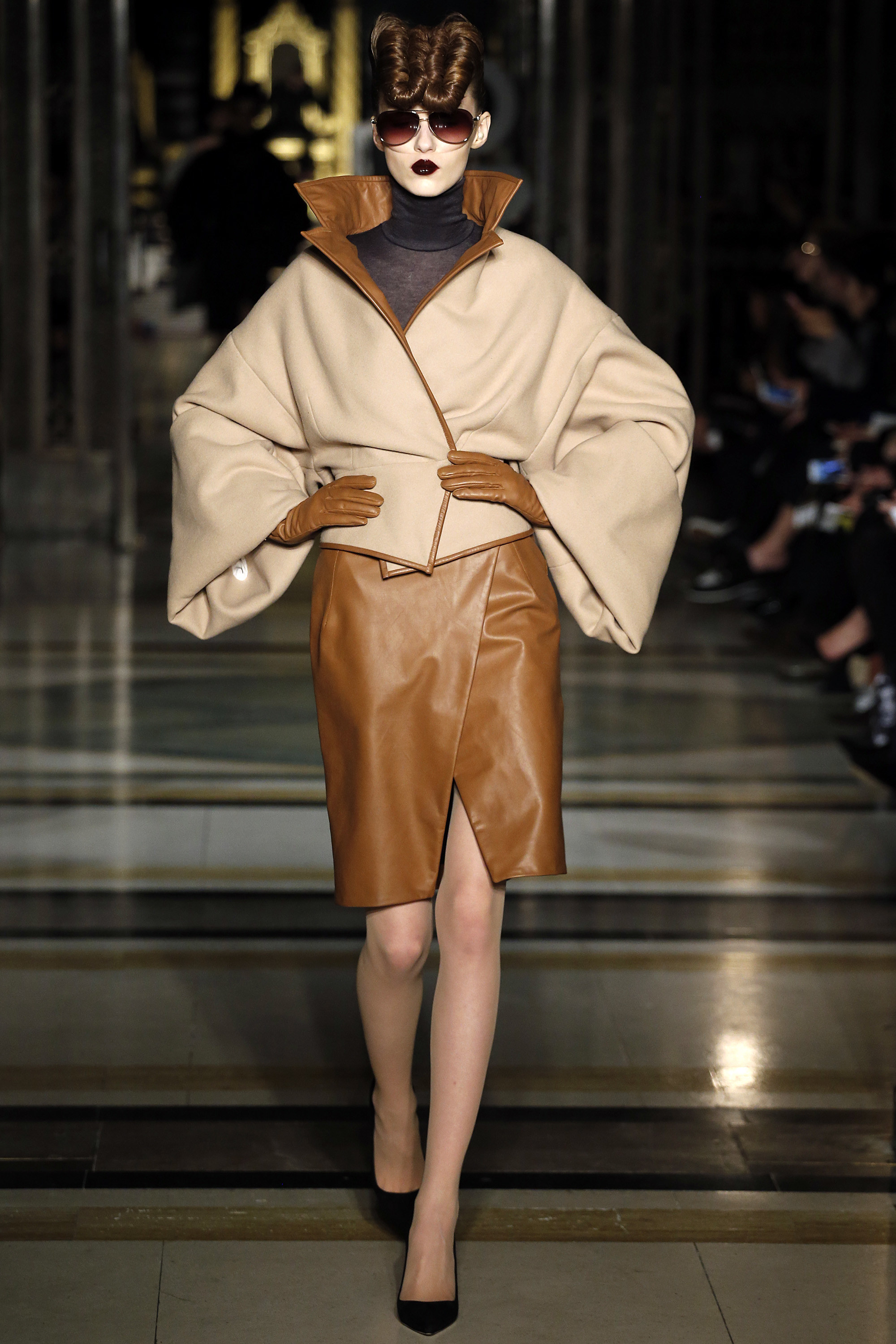 Show-Review-Gareth-Pugh-Fall-2016-8