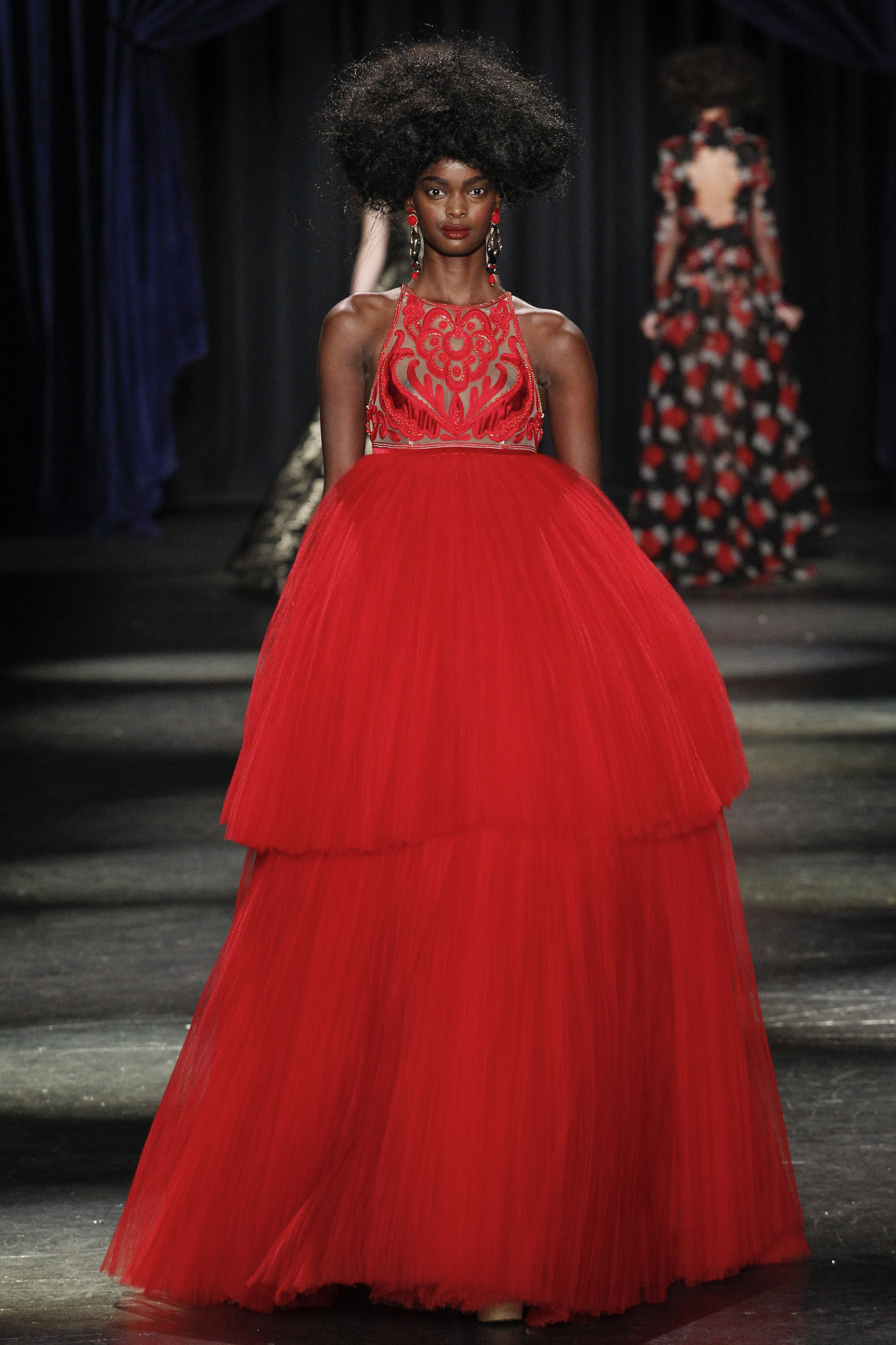 Show-Review-Naeem-Khan-Fall-2016-36