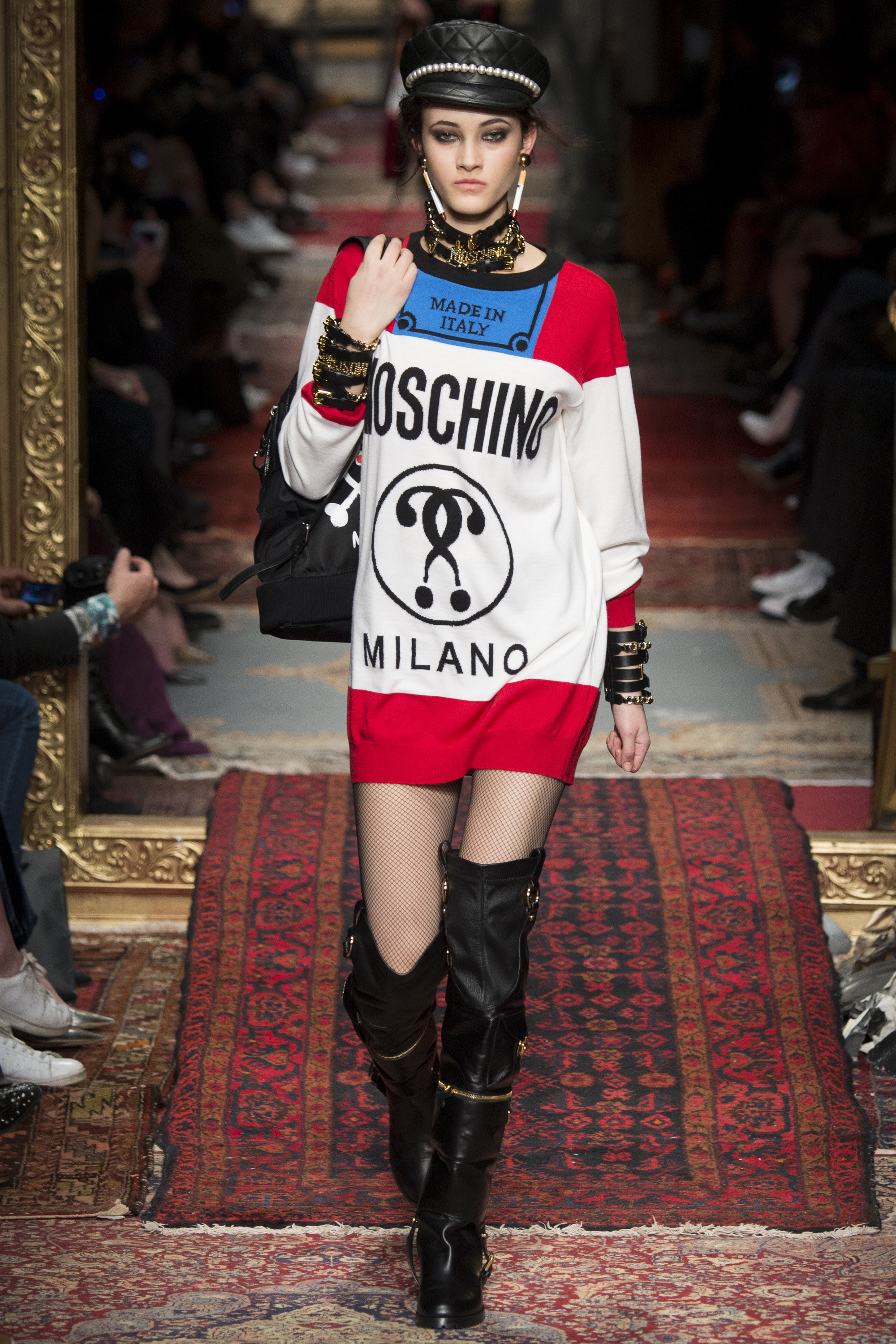moschino-fall-2016-36