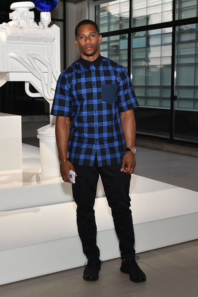 Victor-Cruz-Jeff-Koons-Google-Givenchy-Blue-Plaid-Shirt-1