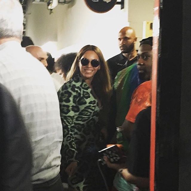 Beyonce-Givenchy-Resort-2016-3