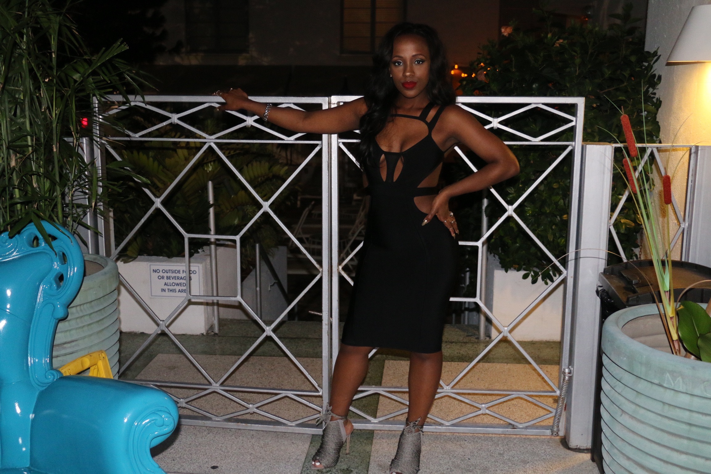 Delfine-from-Queens-Bombshell-2