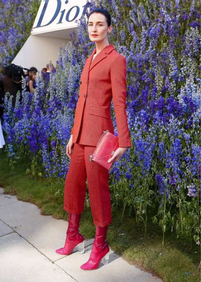 Erin-O-Connor-red-heels
