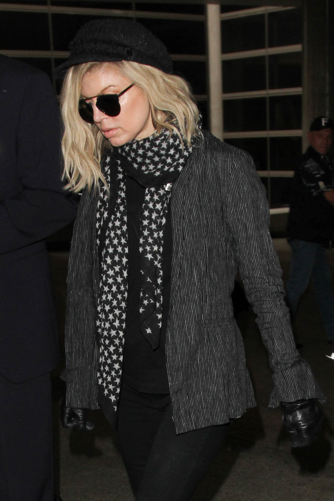 Fergie-Dior-So-Real-Sunglasses-1