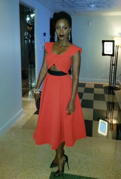 Hot-or-hmm-Teyonah-paris-Black-film-festival-awards-self-portrait-ayelette-cut-out-doble-crepe-dress-1