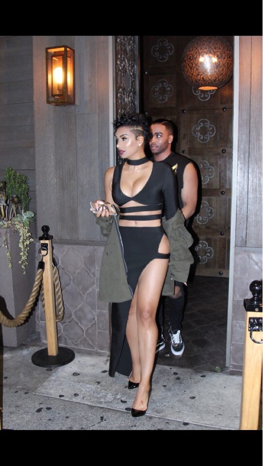 Laura-Govan-Jessica-Rich-Collection-Cali-Bandage-Dress-2