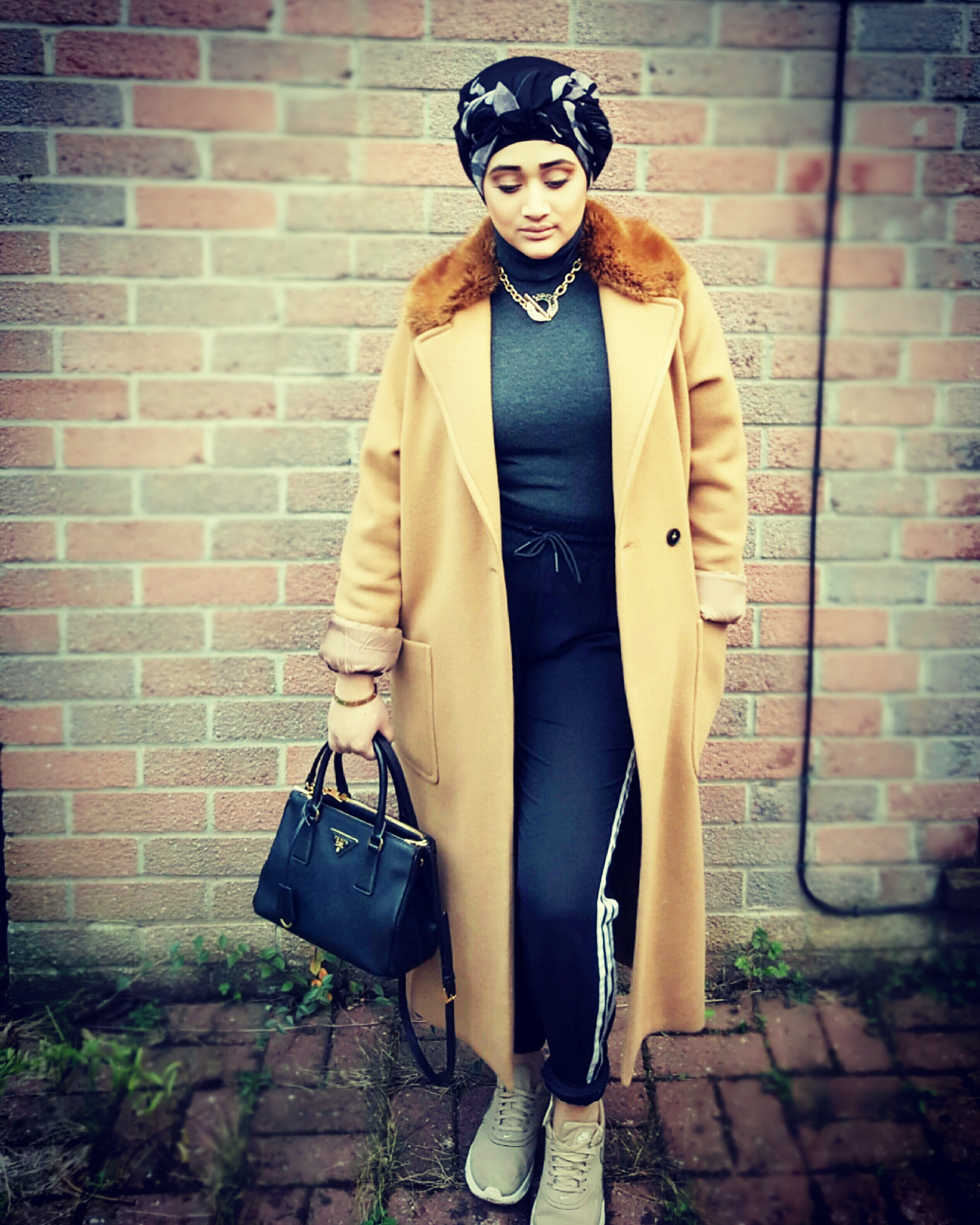 Sameeha-from-England-Bombshell-4