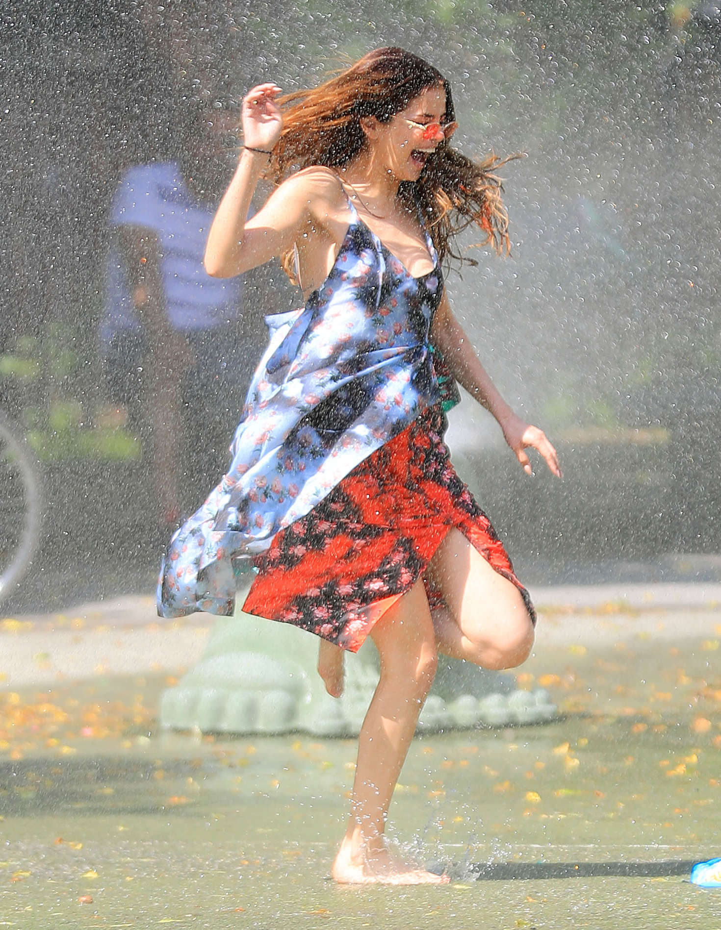 Selena-Gomez-at-a-Water-Playground-acne-vintage-caviar