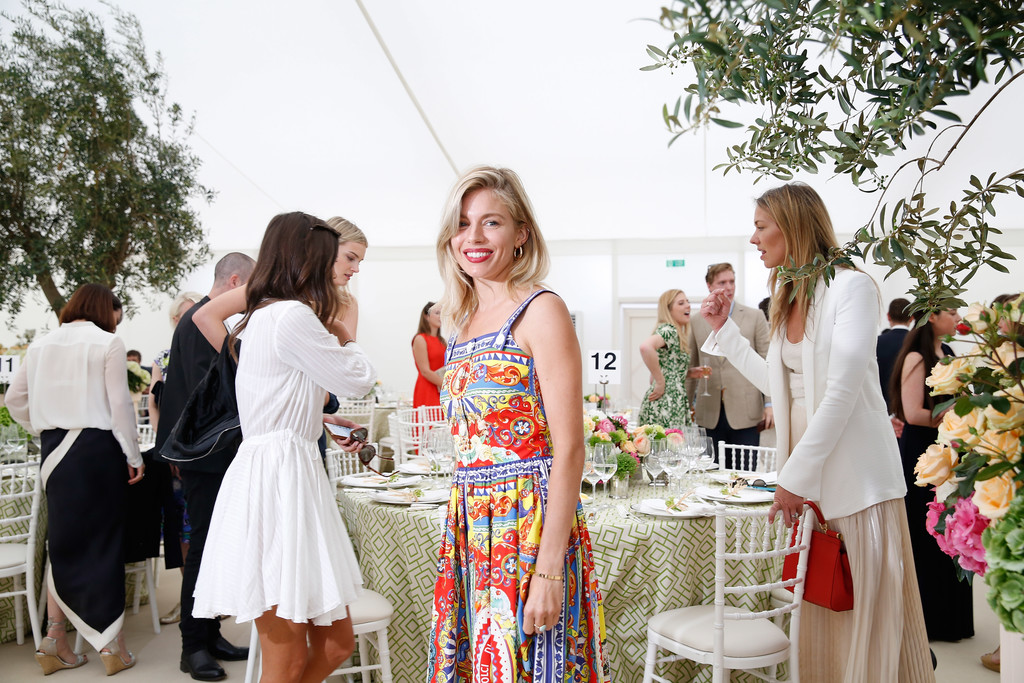 Sienna-Miller-Dolce-and-Gabbana-Spring-2016-2