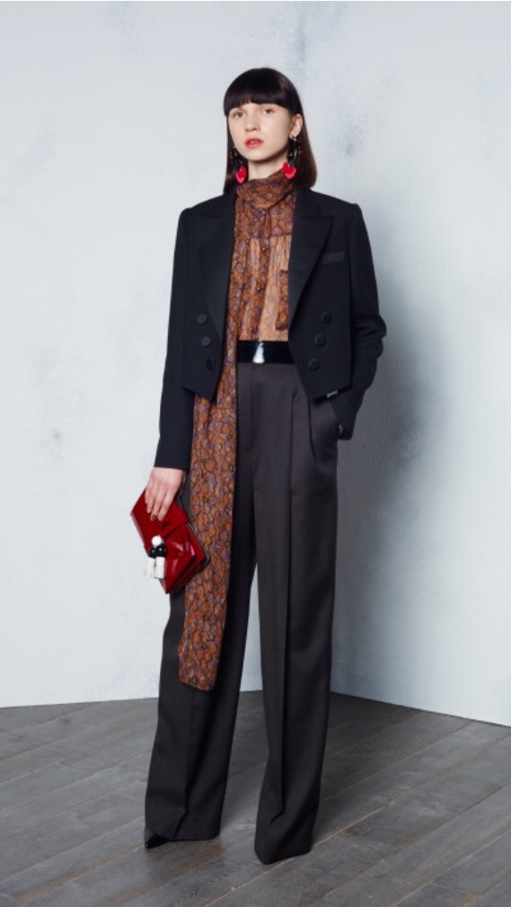 Tracee Ellis Ross's Fragrance Foundation Awards Paule Ka Pre-Fall 2016 Black Double-Breasted Suit and Gucci 'Angel' Red Platform Pump 3